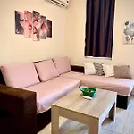 Cozy Saint Sofia Apartman Napospart
